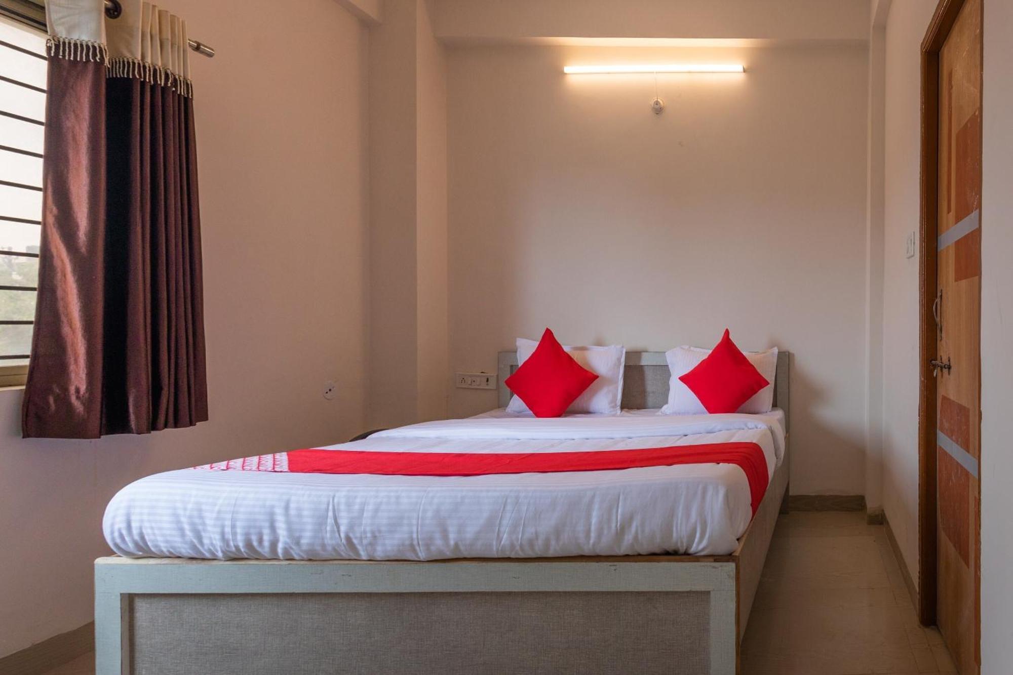 Hotel O Ocean Pearl Индаур Экстерьер фото